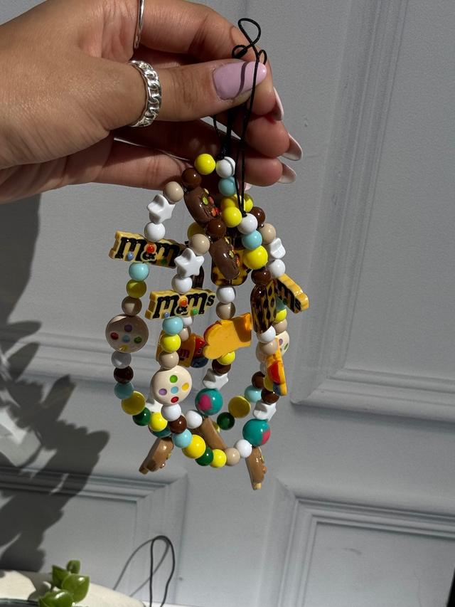 آویز M&M's