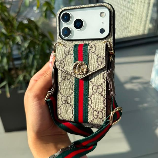 Gucci red line c4727